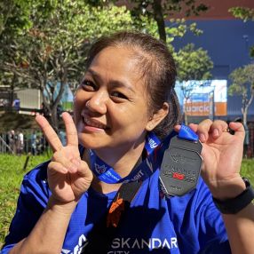 Emy, Pengasuh di Iskandar Puteri