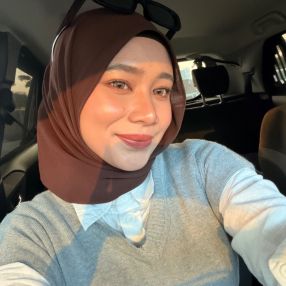 NAY, Babysitter in Gelang Patah