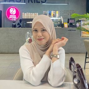 Alya qistina, Babysitter in Tanah Merah