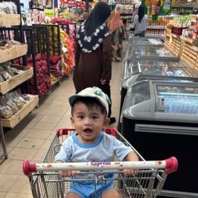 Farha, Keluarga di Sepang