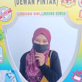 Shazleen Amira, Babysitter in Padang Serai