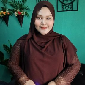 SITI NUR SALINDA, Babysitter in Parit Raja