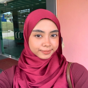 Nada, Babysitter in Raub
