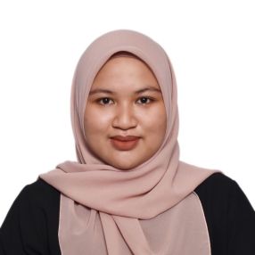 Annisa yasmin, Pengasuh di Bukit Mertajam