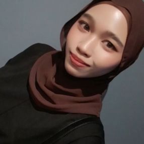Izzati, Pengasuh di Labu