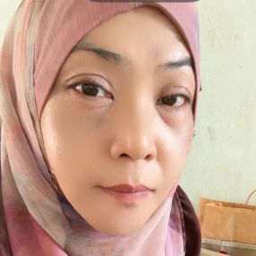 Ermah, Babysitter in Tawau