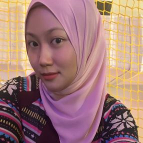 Arni, Babysitter in Klang