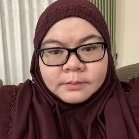 Nurul Izzah, Family in Dengkil