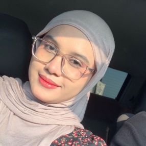Bella, Pengasuh di Kuala Terengganu