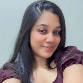 Sharlina, Pengasuh di Ulu Tiram
