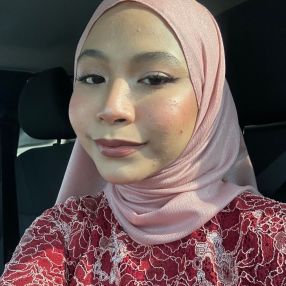 Ainnur, Pengasuh di Alor Gajah