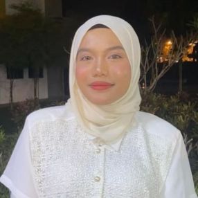 Nur, Babysitter in Shah Alam