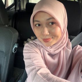 Afiqah, Pengasuh di Bayan Lepas