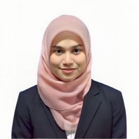 Fasya, Pengasuh di Alor Gajah
