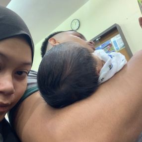 Hayfa, Family in Parit Raja