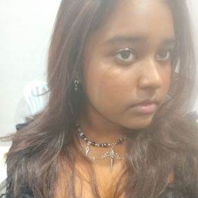 Ratna, Pengasuh di Dengkil