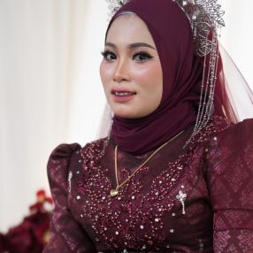 Nor, Babysitter in Kuala Nerang