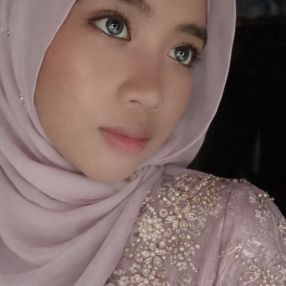 Dania, Babysitter in Kuala Kubu Bharu