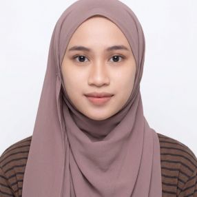 Shykins, Babysitter in Johor Bahru