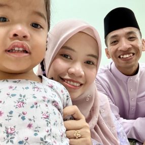 Akma, Family in Tawau
