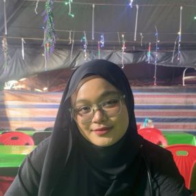 Wana, Pengasuh di Kota Belud