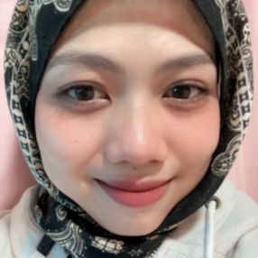 Nora, Babysitter in Tawau