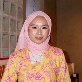 IRDINA ZAHEERAH BINTI KHAIRUZNI, Babysitter in Bandar Baru Bangi