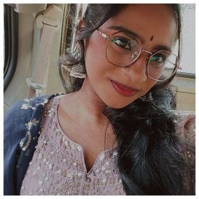 Sri Lashmy, Pengasuh di Ayer Keroh