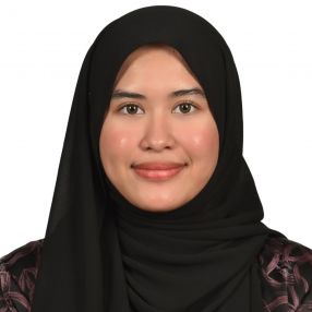 Nur Aisar, Pengasuh di Telok Panglima Garang