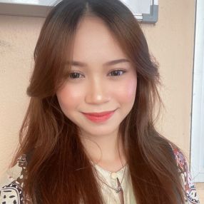 Dorena, Babysitter in Kuching