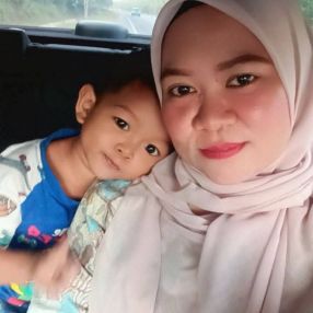 Rashida, Babysitter in Jeniang