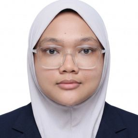 Lini, Babysitter in Alor Gajah