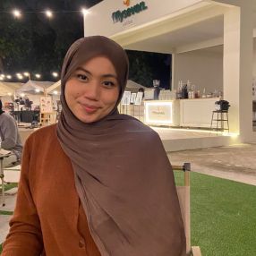 Nur Ainin, Pengasuh di Semenyih