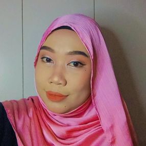 Nana, Pengasuh di Kota Tinggi