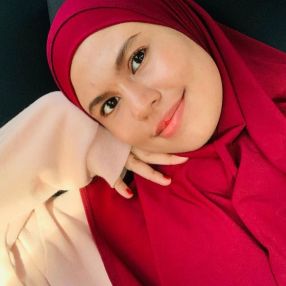 Nur, Pengasuh di Lunas