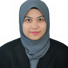 Ika, Pengasuh di Bandar Puncak Alam