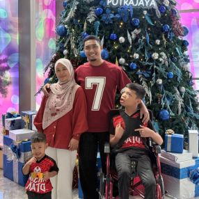Joe, Family in Jenjarom