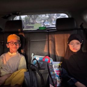 Fadila, Keluarga di Kuching
