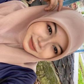 Syazwanie, Pengasuh di Pelabuhan Klang