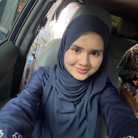 Siti, Pengasuh di Semenyih