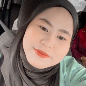 Afiqah, Pengasuh di Mantin