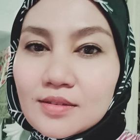 Azizah, Babysitter in Gelang Patah