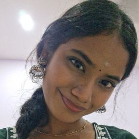 Mani, Babysitter in Kulai