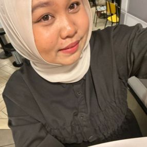 Qistina, Babysitter in Ampang