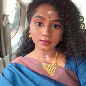 Harshini, Pengasuh di Bestari Jaya