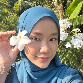 MissNurAdlynNajwa, Pengasuh di Petaling Jaya