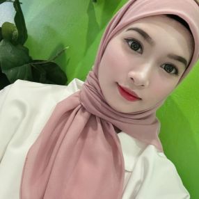 NUR HIDAYAH, Pengasuh di Bedong