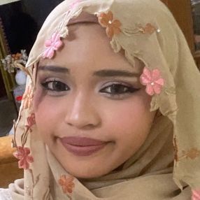Dhaniesya, Babysitter in Seremban