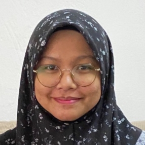 Aisyah, Babysitter in Melaka