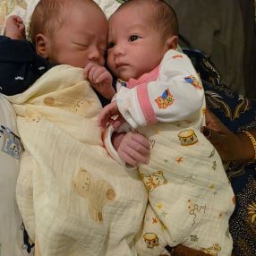 Ash, Keluarga di Gelang Patah